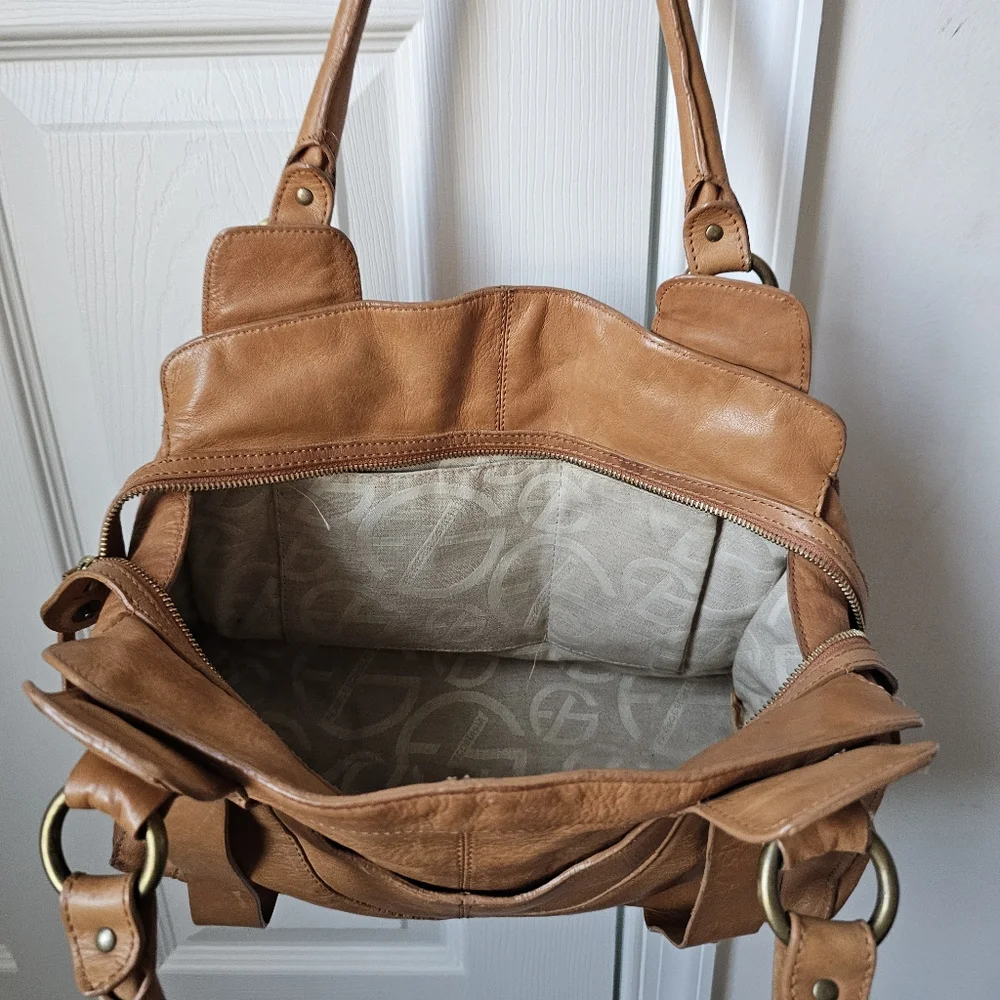 Francesco Biasia Leather Shoulder Bag